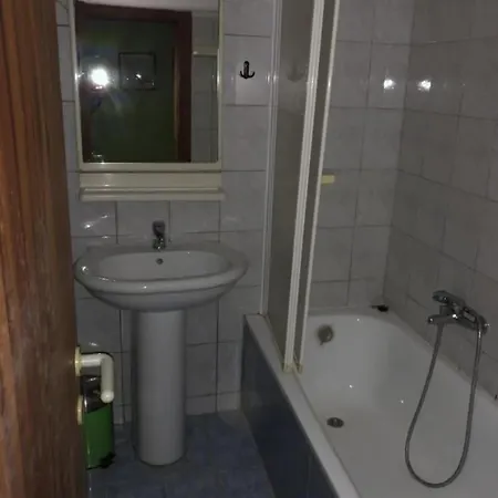 Amazing Studio Next To The Center 10 Mins Walk 123 Apartamento Tessalónica